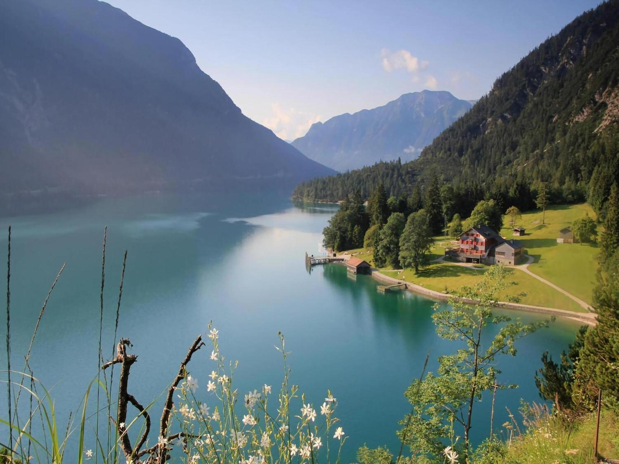 Apartment At The Achensee With Balcony Or Terrace ภายนอก รูปภาพ